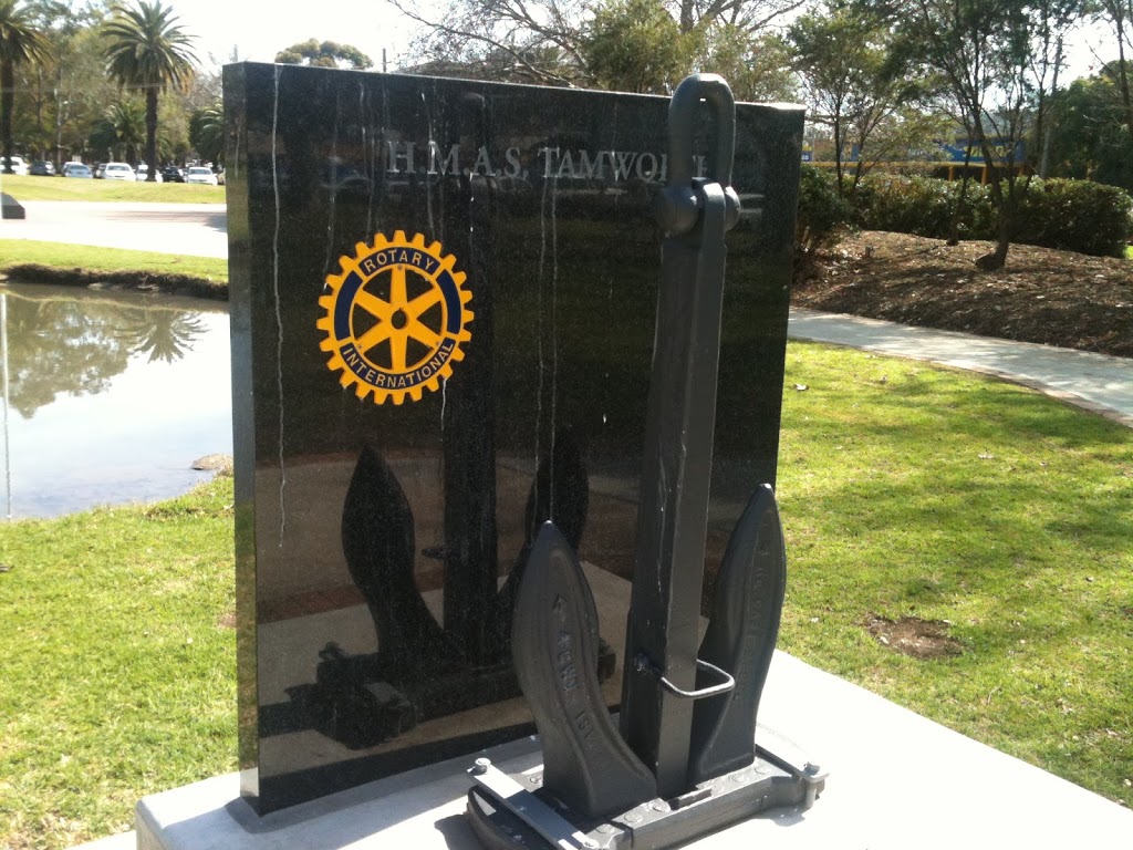 The Tamworth Waler Memorial | Bicentennial Park, Kable Ave, Tamworth NSW 2340, Australia