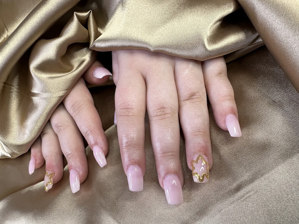 Haus Of Glam Nail and Lash studio | 5 Topiary St, Pakenham VIC 3810, Australia | Phone: 0406 252 995