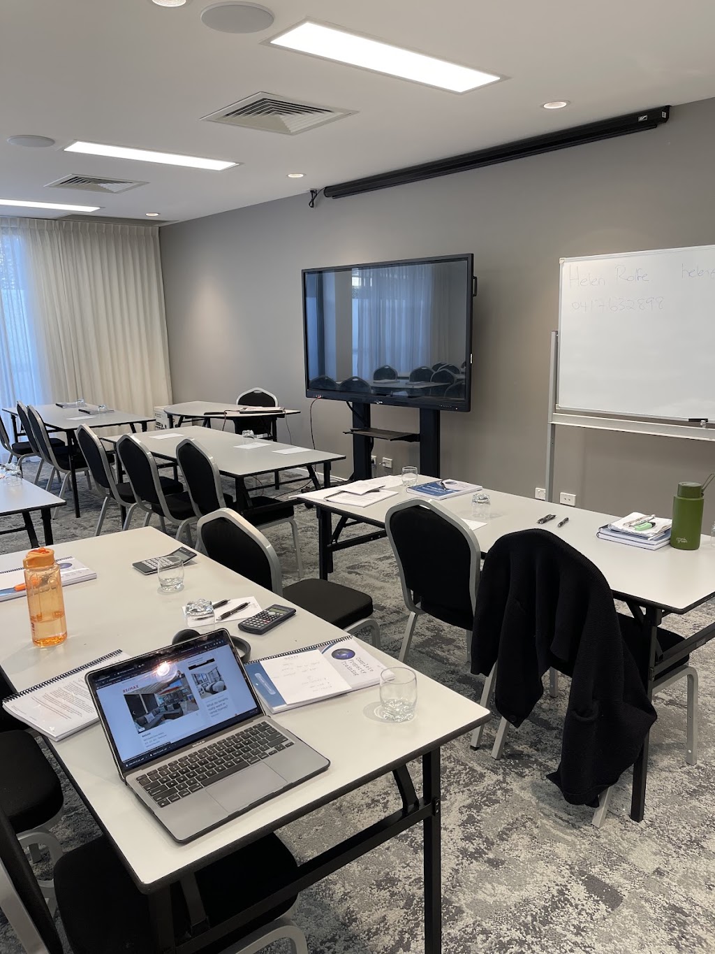 Complete Property Training Gold Coast | QUEST Apartments, 3 Centreline Pl, Robina QLD 4217, Australia | Phone: (07) 5438 8922