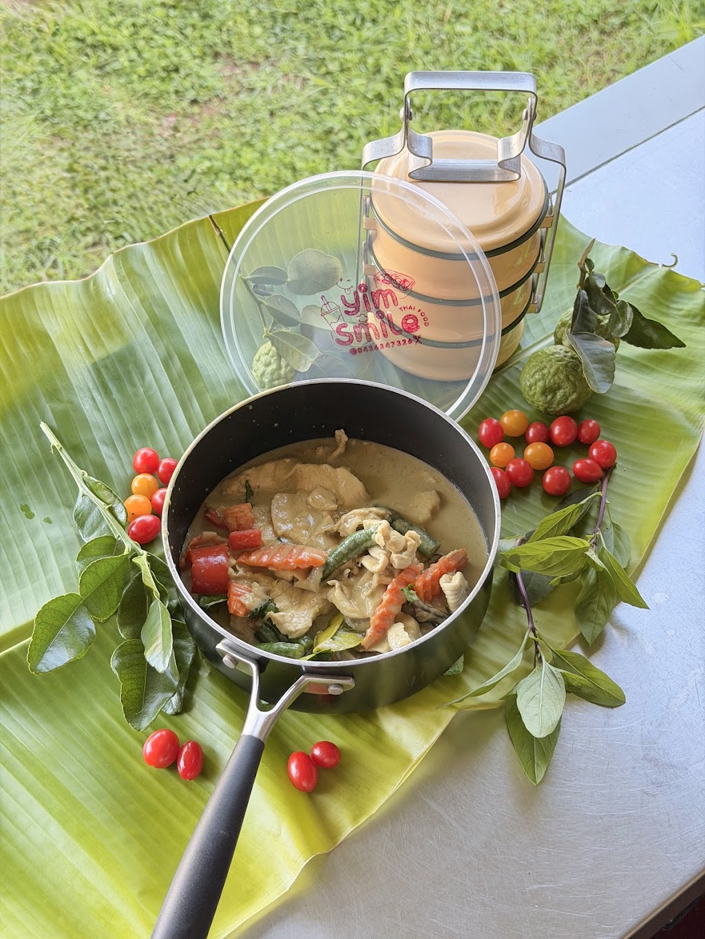 Yim Smile Thai Food | 29 Diamond Dr, Thurgoona NSW 2640, Australia | Phone: 0436 347 326