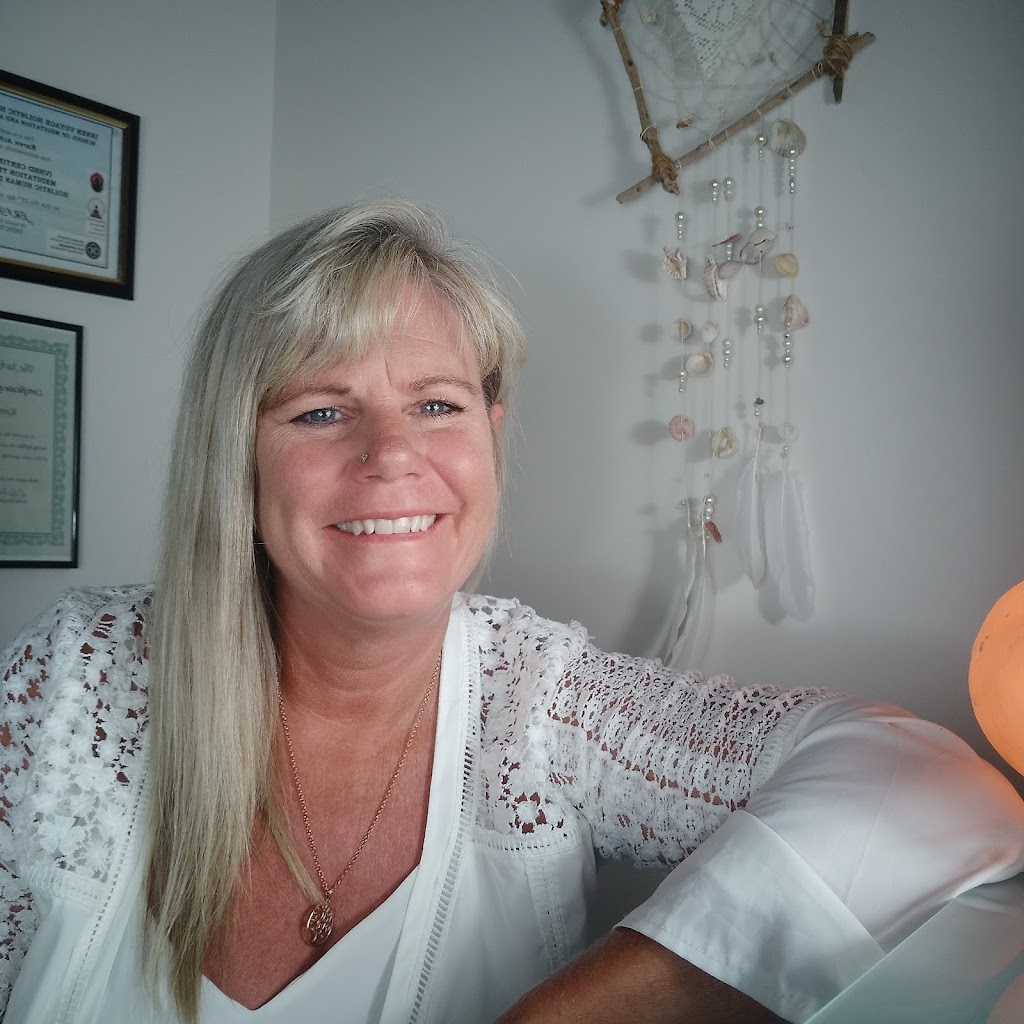 Gold coast Tarot - Karen Achilles | 2/20 Elder Entrance, Burleigh Heads QLD 4220, Australia | Phone: 0499 269 777
