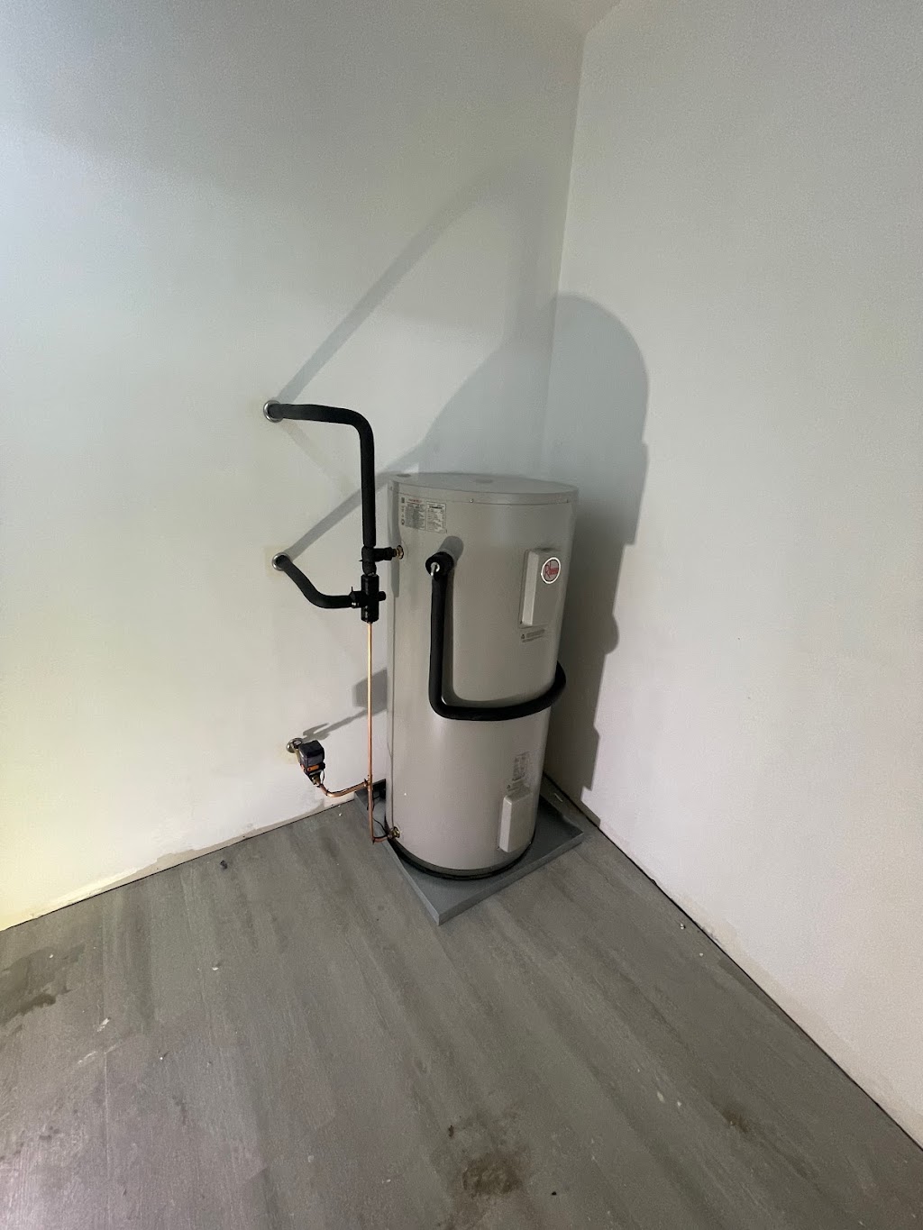 Dynasty Plumbing Solutions Pty Ltd | 62 Loretto Way, Hamlyn Terrace NSW 2259, Australia | Phone: 0423 933 776