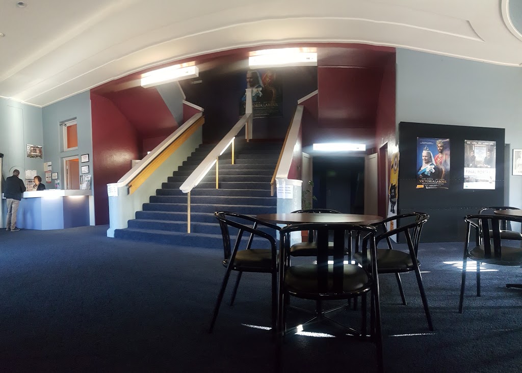 Ararat Astor Cinema | movie theater | 250 Barkly St, Ararat VIC 3377, Australia | 0353522616 OR +61 3 5352 2616