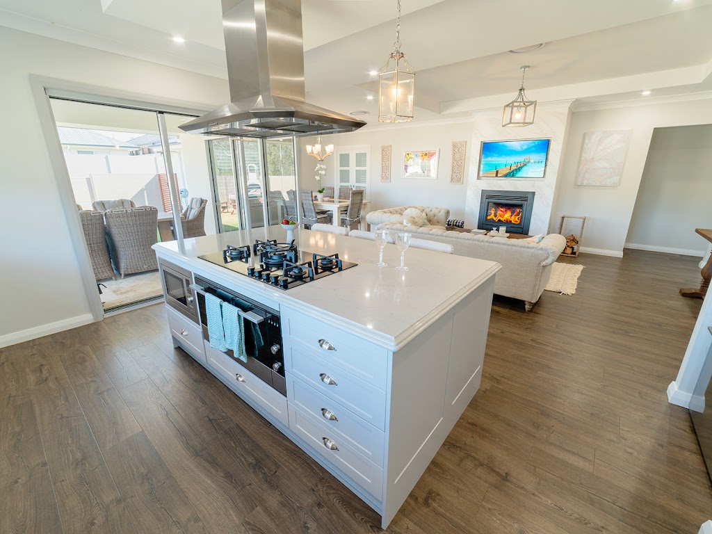 Huntlee House | 148 Triton Bvd, North Rothbury NSW 2335, Australia | Phone: 0451 349 958