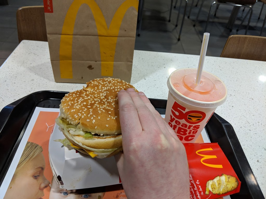McDonalds Fountain Gate | meal takeaway | 4 Brechin Dr, Narre Warren VIC 3805, Australia | 0397048889 OR +61 3 9704 8889