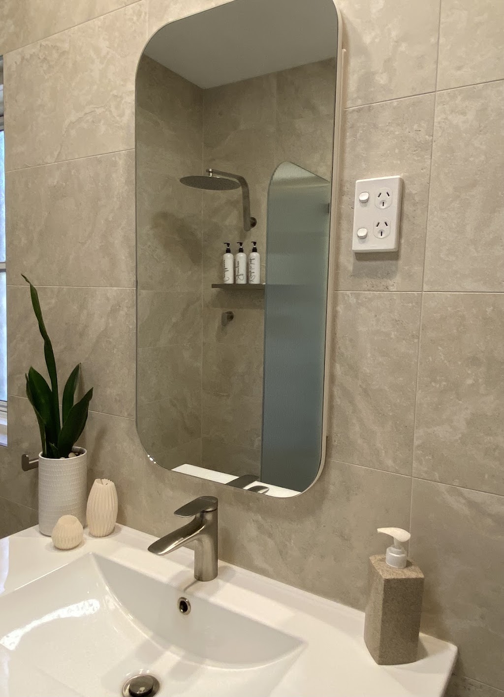 TJM TILING | Afton Cl, Cardiff NSW 2285, Australia | Phone: 0423 681 810