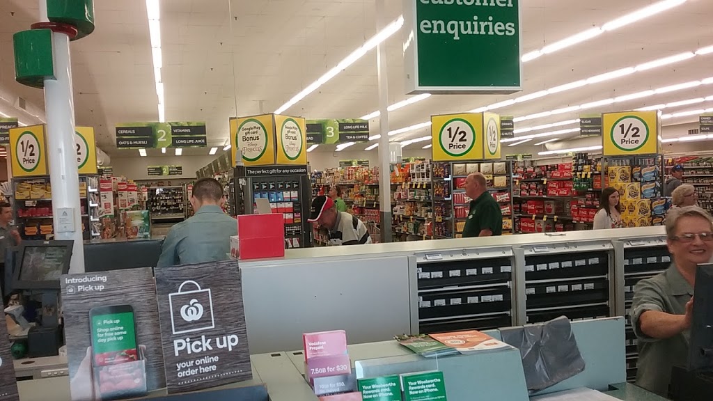Woolworths | supermarket | 12-20 Vale St, Cooma NSW 2630, Australia | 0264555300 OR +61 2 6455 5300
