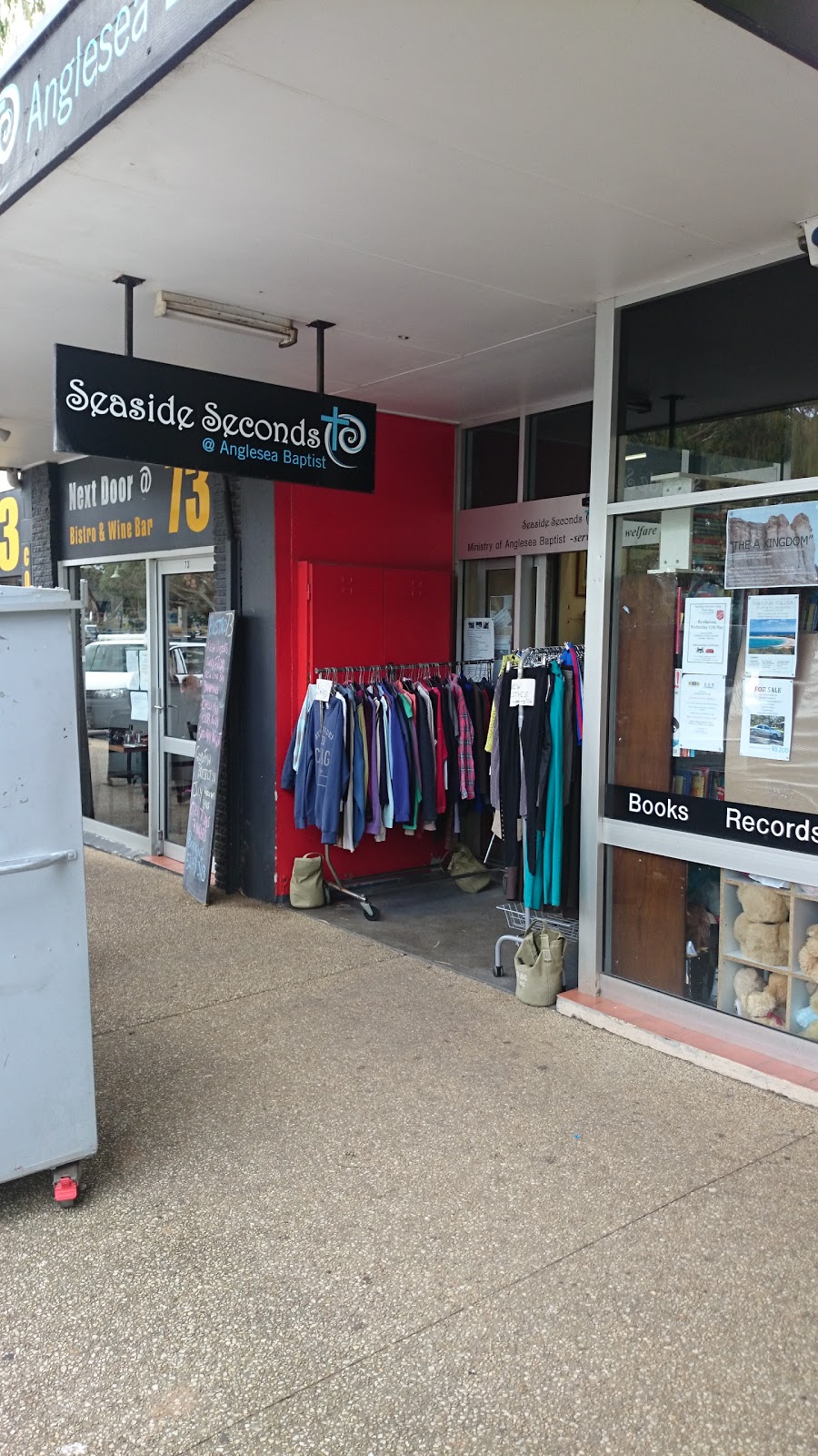 Seaside Seconds OpShop | store | 71 Great Ocean Rd, Anglesea VIC 3230, Australia | 0352632744 OR +61 3 5263 2744
