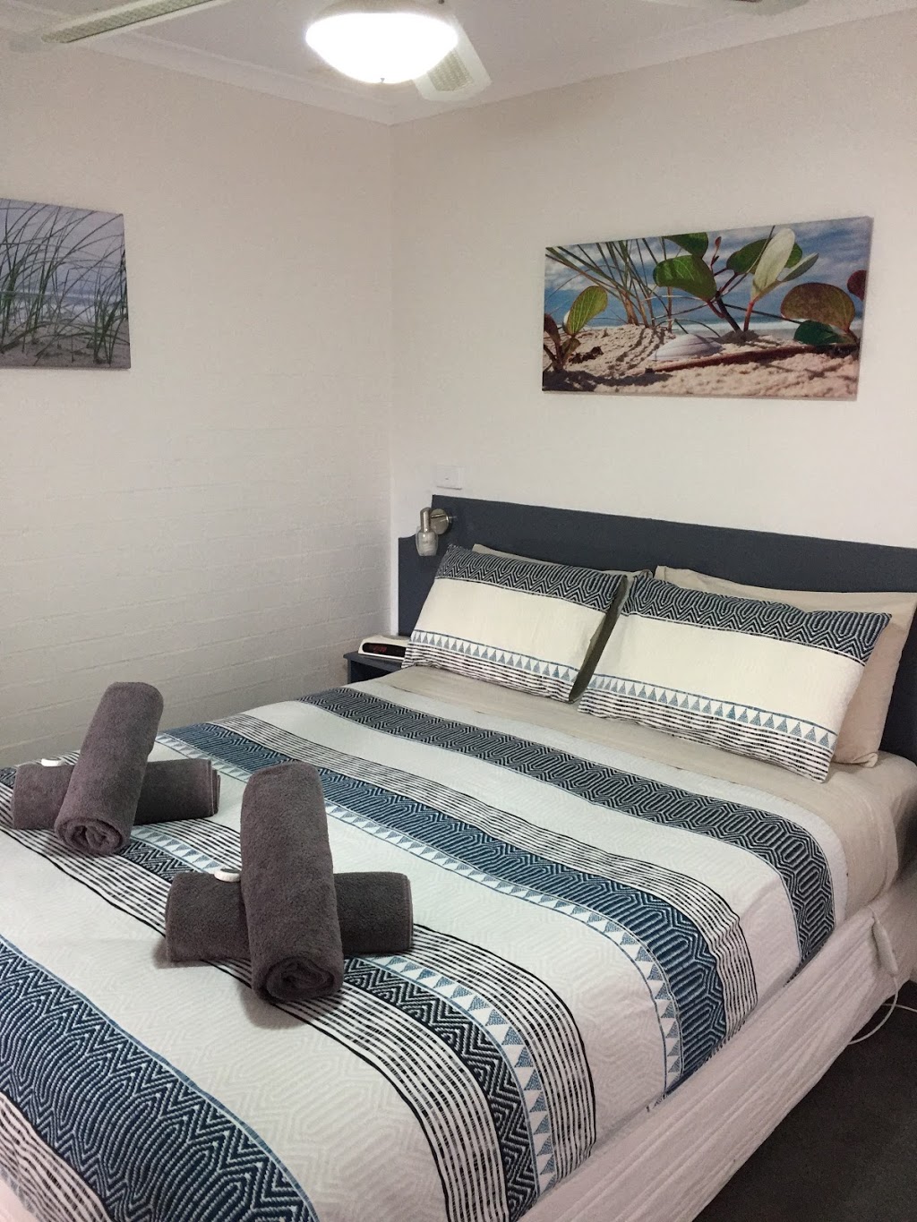 Crown Apartments | lodging | 23 Beach St, Merimbula NSW 2548, Australia | 0264952400 OR +61 2 6495 2400