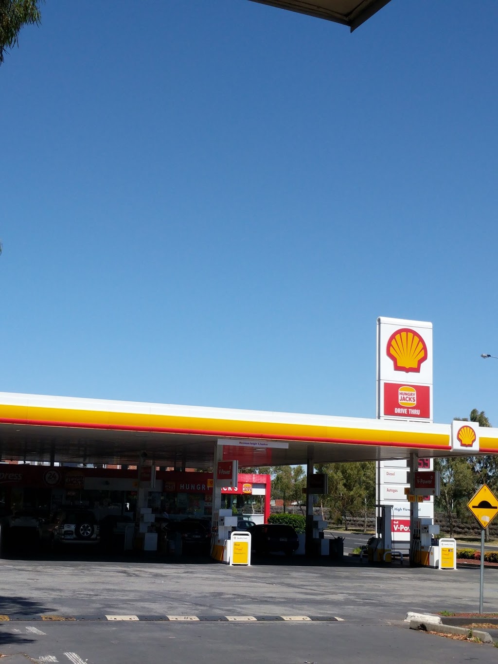 Coles Express | gas station | Lot c1/291- 301 Smithfield Rd, Kensington VIC 3031, Australia | 0393767600 OR +61 3 9376 7600
