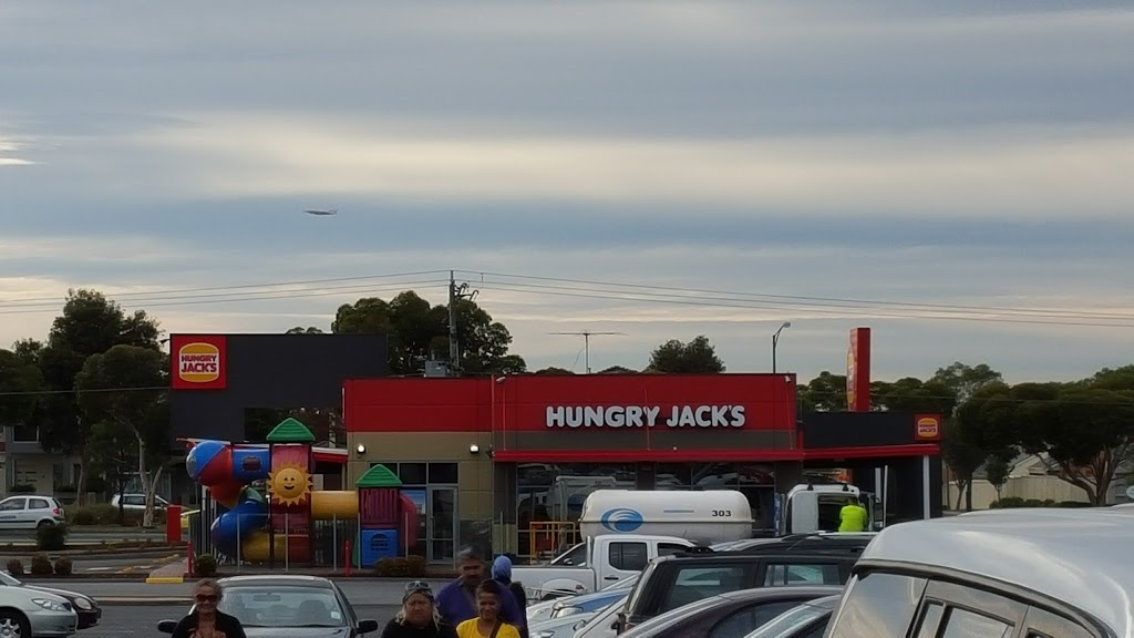 Hungry Jacks | Brimbank Shopping Centre/Station Rd (Deer Park), Station Rd, Deer Park VIC 3023, Australia | Phone: 1300 852 326
