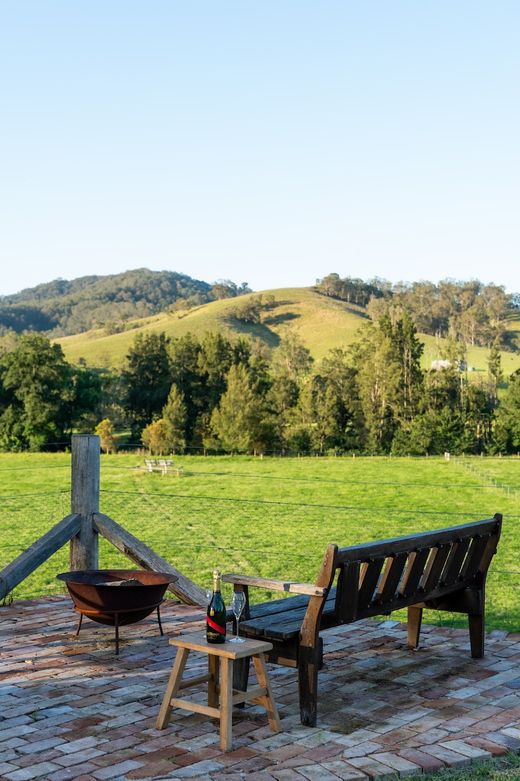 Ravenscroft Cottage | 2297 Allyn River Rd, Eccleston NSW 2311, Australia | Phone: 0407 915 320