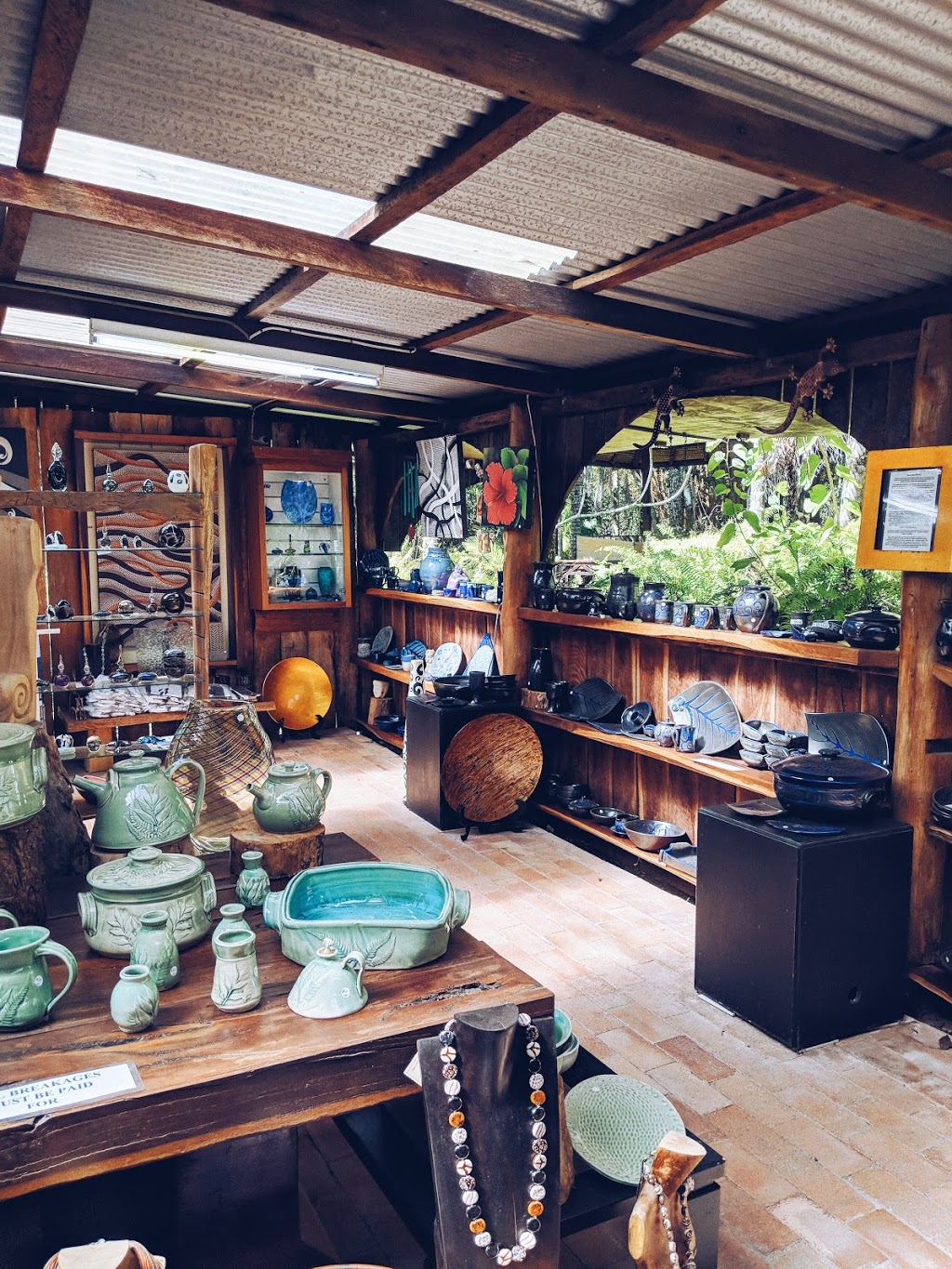 Nob Creek Pottery | store | 216 Arnolds Rd, Byfield QLD 4703, Australia | 0749351161 OR +61 7 4935 1161