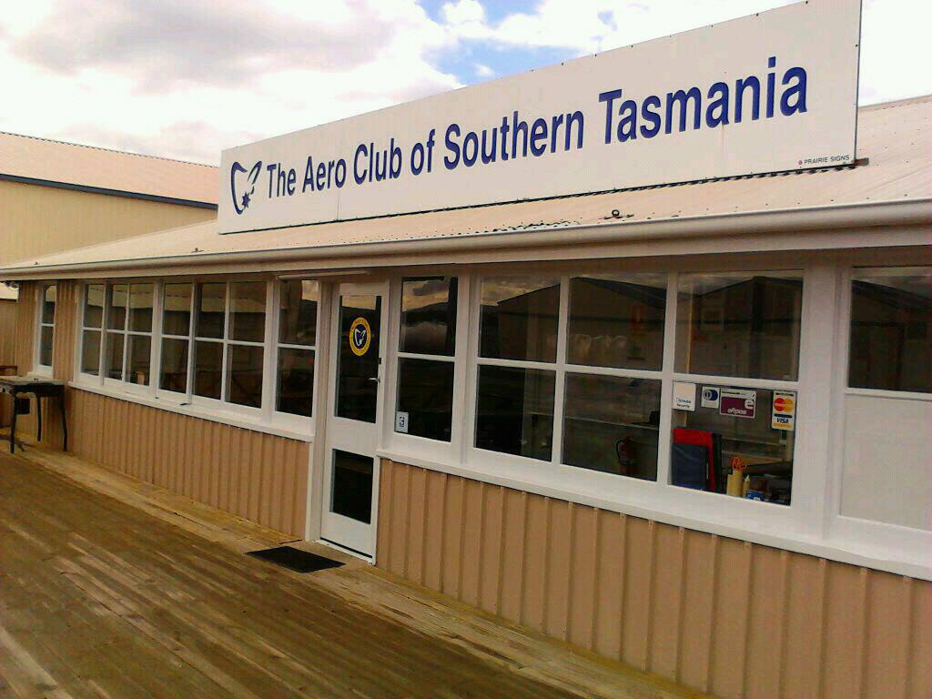 Aero Club of SouthernTasmania | Building 2, Cambridge Aerodrome, Cambridge TAS 7170, Australia | Phone: (03) 6248 5370