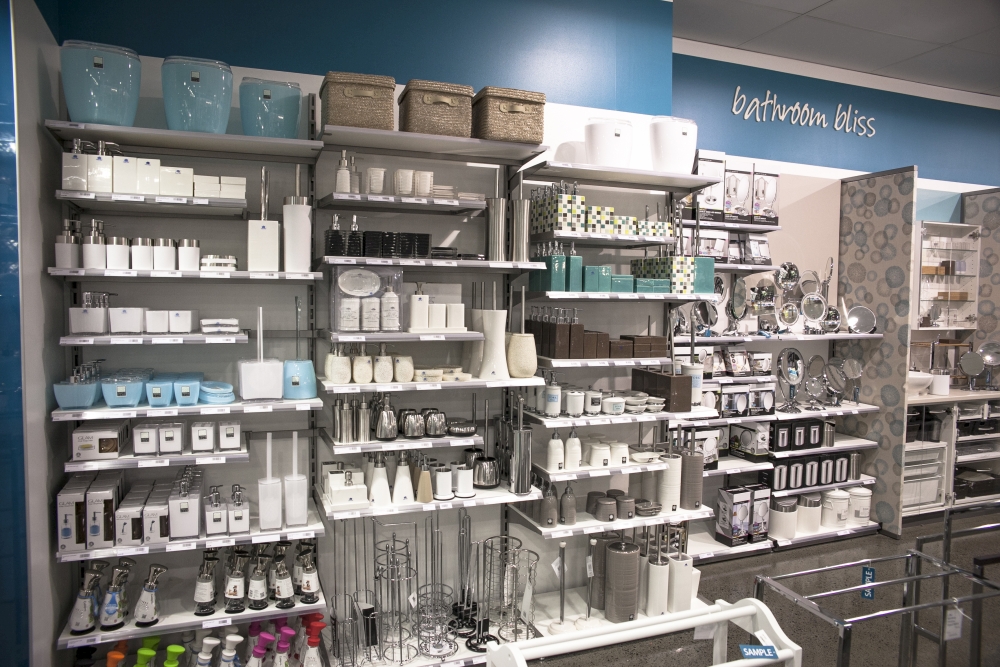 Howards Storage World Rhodes | Rhodes Waterside Shopping Centre, Shop 58/1 Rider Blvd, Rhodes NSW 2138, Australia | Phone: (02) 9736 3111