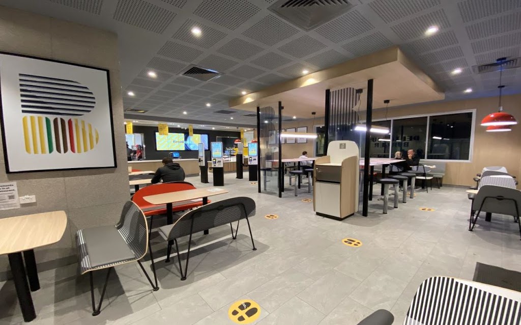 McDonalds Westbrook | meal takeaway | 81/83 Main St, Westbrook QLD 4350, Australia | 0745916100 OR +61 7 4591 6100