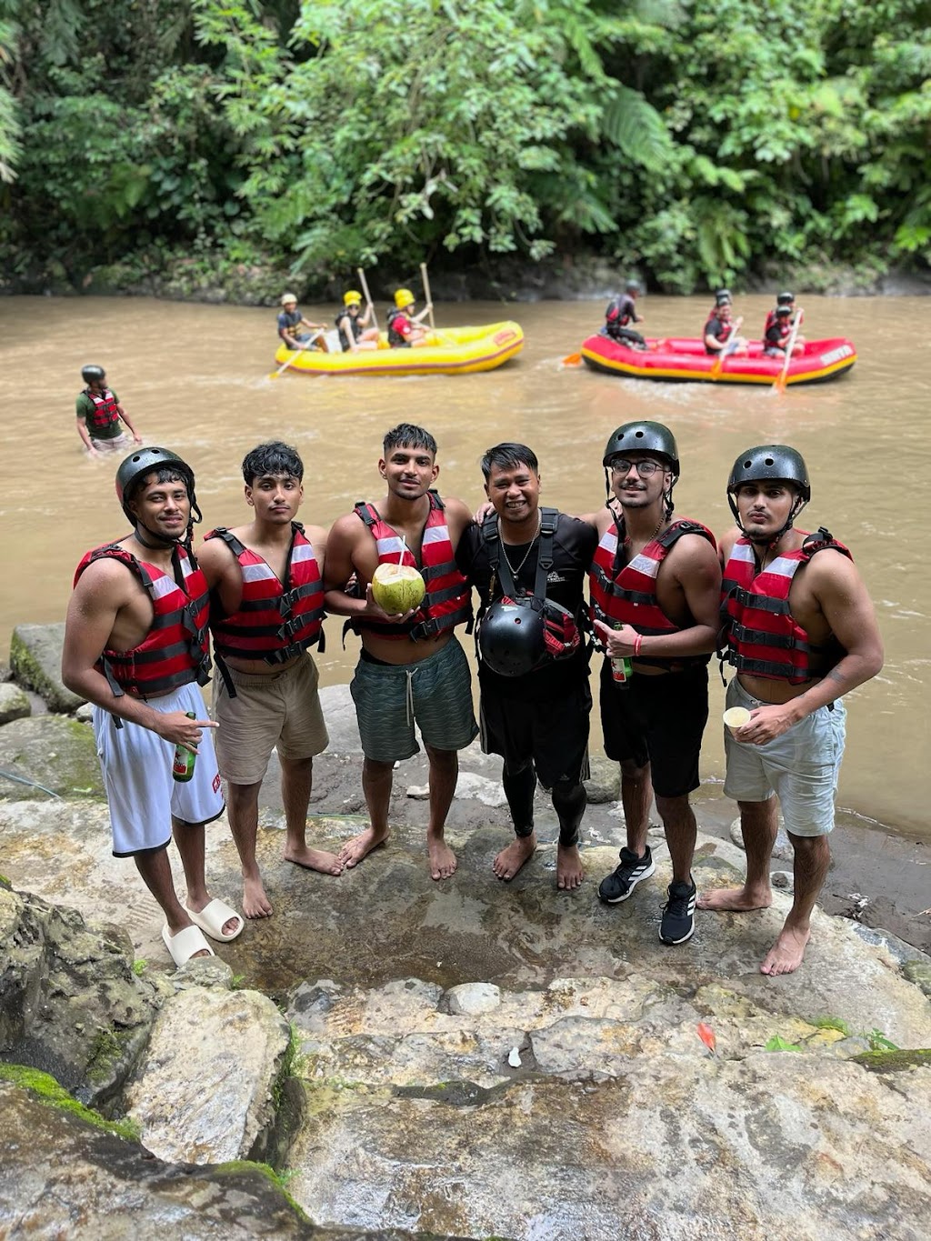 Holidazzle PTY LTD | 207 Belvedere Dr, Spring Mountain QLD 4300, Australia | Phone: 0435 072 578