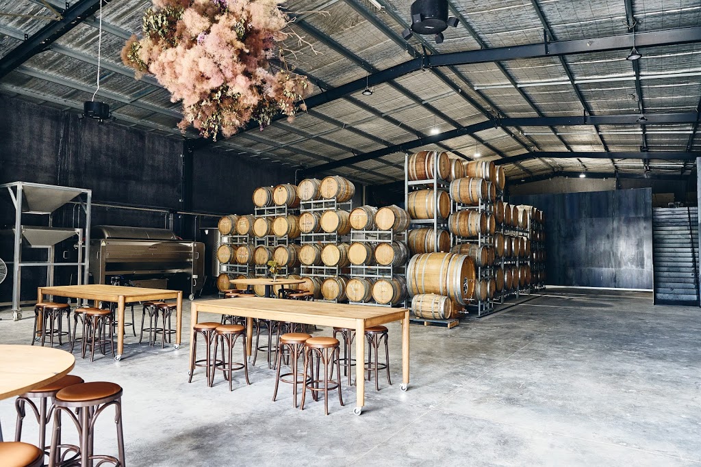 Jayden Ong Winery & Cellar Bar | bar | 8 Hunter Rd, Healesville VIC 3777, Australia | 0487888866 OR +61 487 888 866