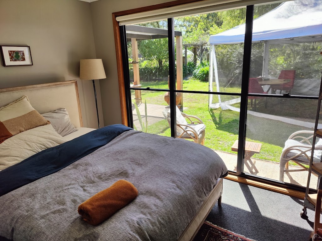 The Medicine Wheel Retreat | 32 Hanging Rock Rd, Sutton Forest NSW 2577, Australia | Phone: 0416 968 499