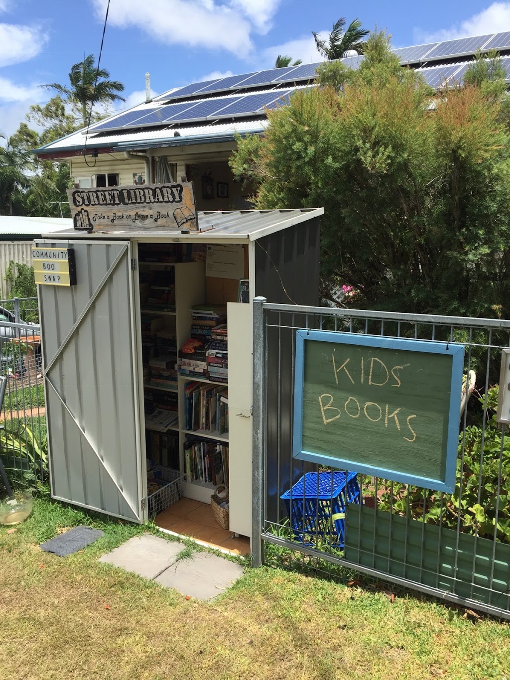 Community Library and Book Exchange | 33 Gynther Ave, Brighton QLD 4017, Australia