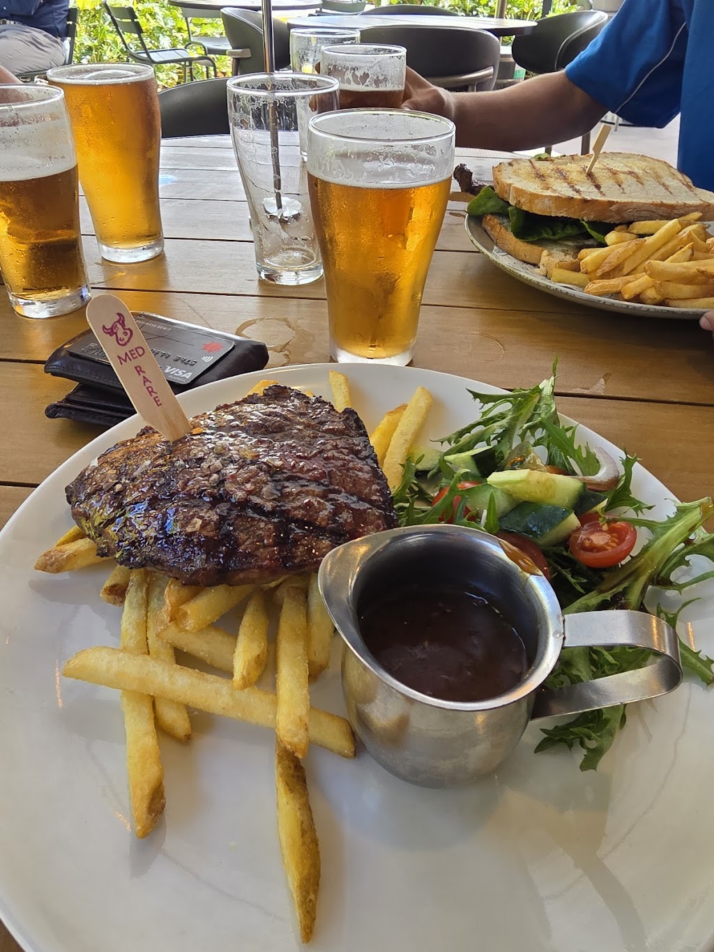 Saltwater Creek Hotel | 40 Siganto Dr, Helensvale QLD 4212, Australia | Phone: (07) 5529 4900