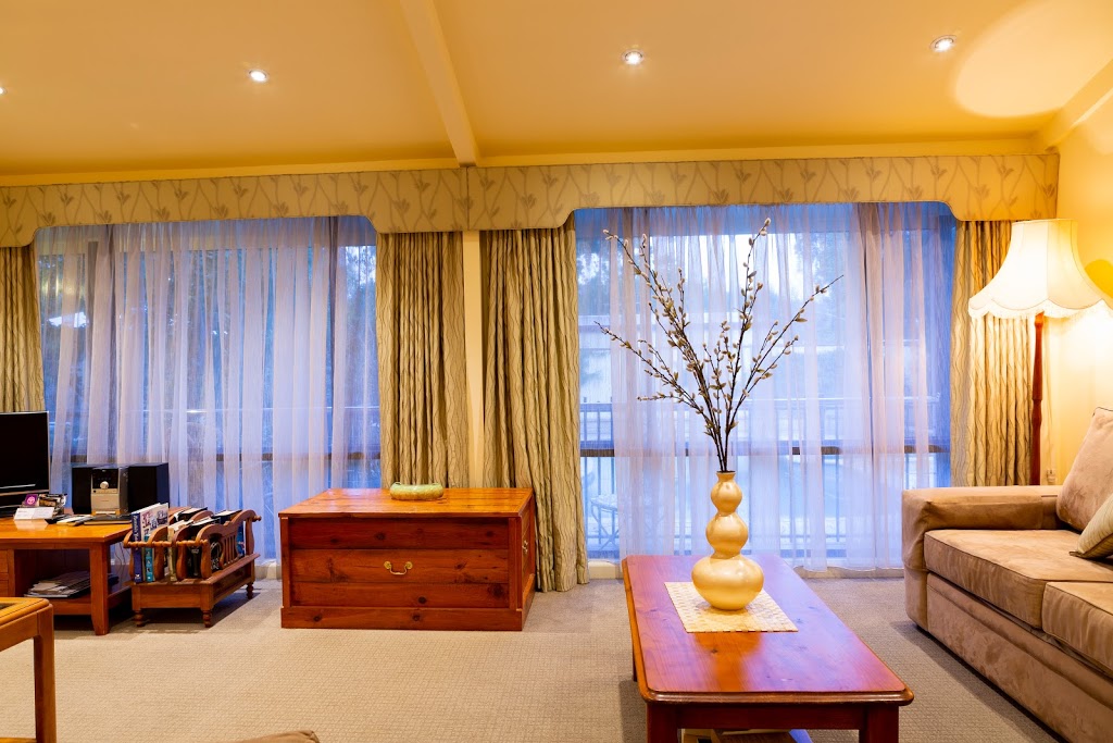Courtside Cottage Bed & Breakfast | lodging | 11 Gobur St, Euroa VIC 3666, Australia | 0408362299 OR +61 408 362 299