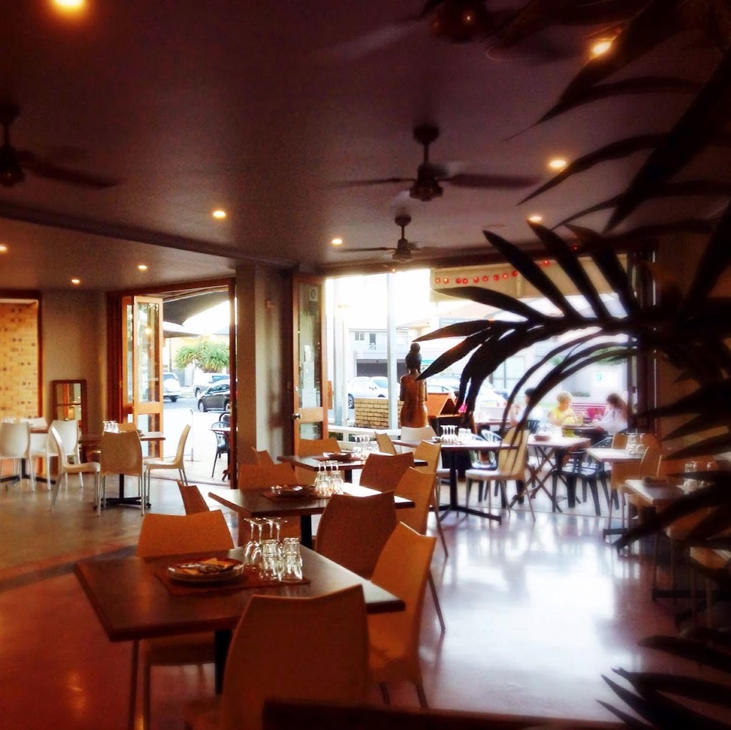 Mi Thai | restaurant | 2/76 Ballina St, Lennox Head NSW 2478, Australia | 0266875820 OR +61 2 6687 5820