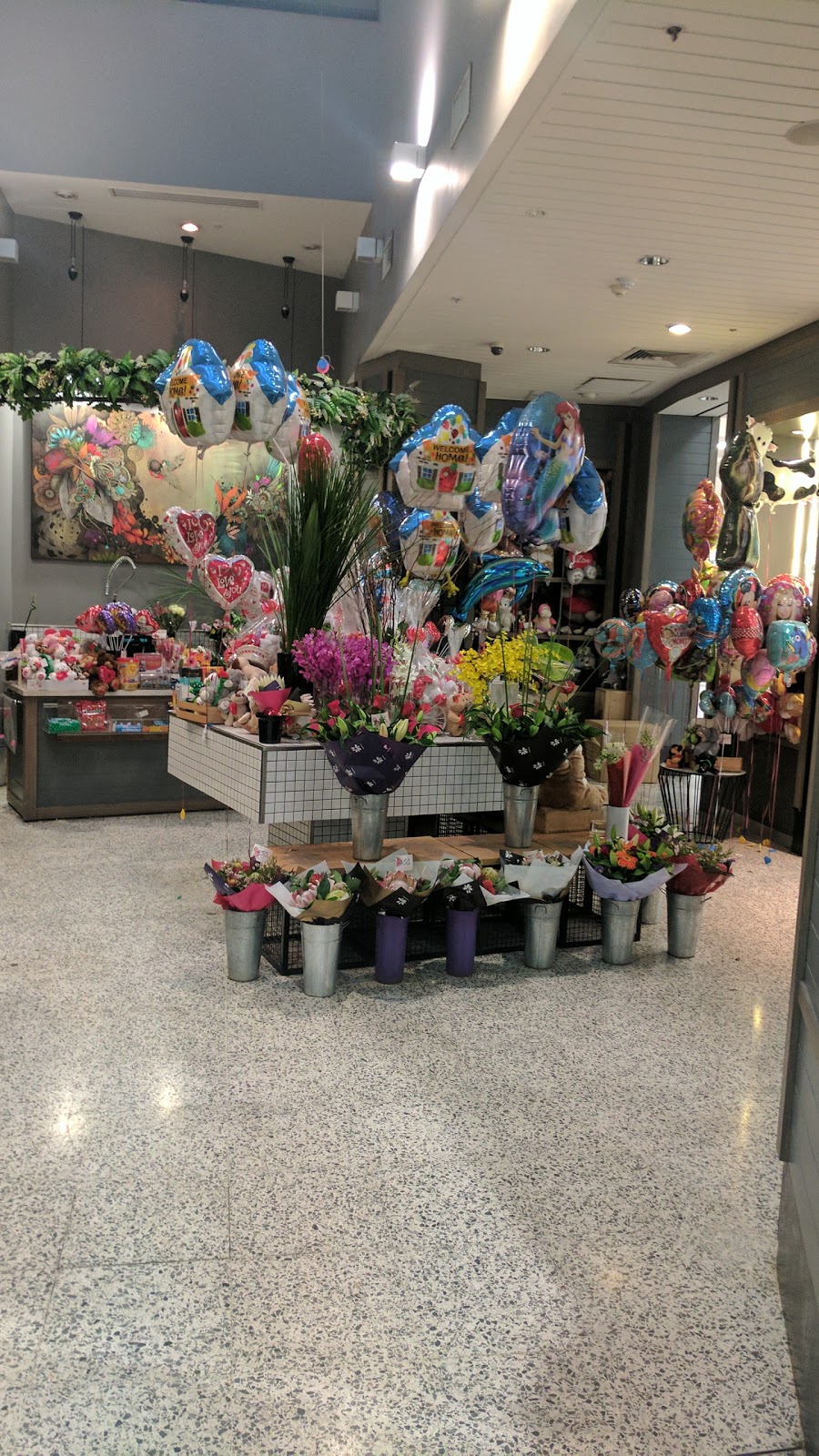 Blooming Trails | store | Sydney International Terminal T1, Sydney International Airport, A21, Mascot NSW 2020, Australia | 0293173377 OR +61 2 9317 3377