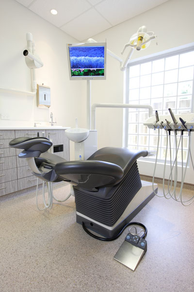 Dental Essentials | dentist | 8A Glendon St, Kingaroy QLD 4610, Australia | 0741628105 OR +61 7 4162 8105
