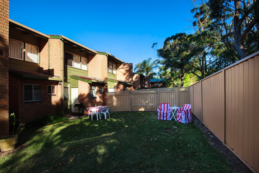 Mollymook Beach Units | lodging | 1 Ingold Ave, Mollymook NSW 2539, Australia | 0244556988 OR +61 2 4455 6988