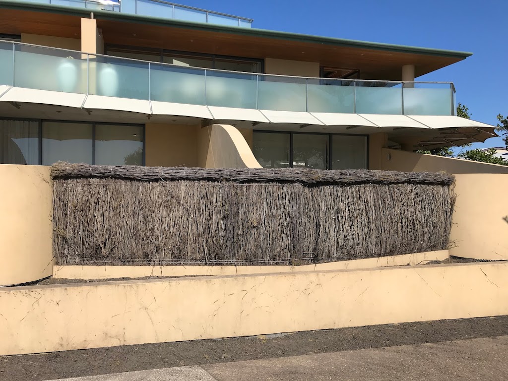 Byron Bay Brushwood Fencing | 2 Ironbark Ave, Byron Bay NSW 2481, Australia | Phone: 0419 692 155