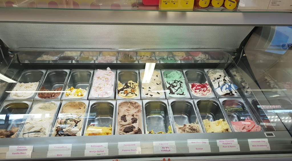 Smoochies Fudge & Ice Cream | store | Smoochies Fudge & Ice Cream, Shop 5/1 King St, Cotton Tree QLD 4558, Australia | 0754434094 OR +61 7 5443 4094