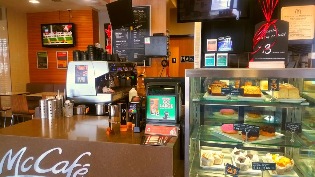 McDonalds Charnwood | Charnwood Pl &, Lhotsky St, Charnwood ACT 2615, Australia | Phone: (02) 6259 9199