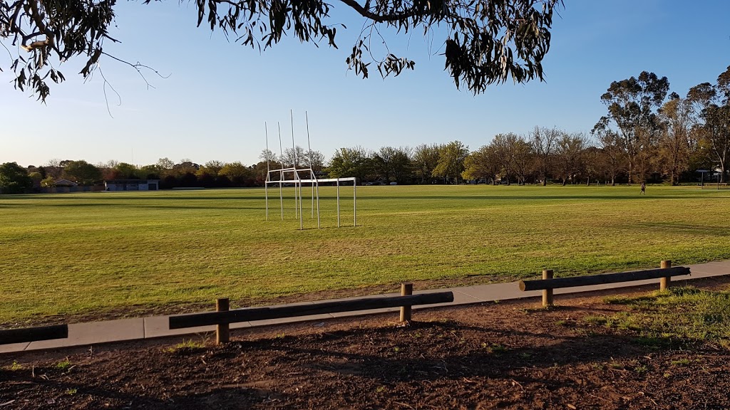 Watson Neighbourhood Oval | park | Watson ACT 2602, Australia | 0262075141 OR +61 2 6207 5141