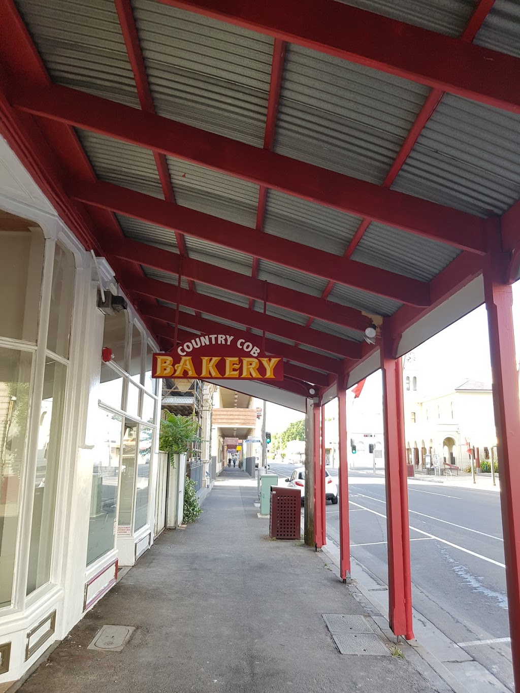 Country Cob Bakery | bakery | 130-132 Mollison St, Kyneton VIC 3444, Australia | 0354221801 OR +61 3 5422 1801