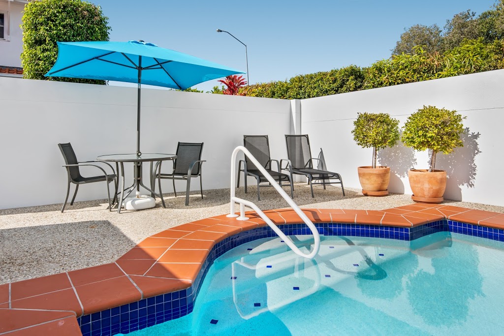 Villa Aqua Noosa | 134-136 Gympie Terrace, Noosaville QLD 4566, Australia | Phone: (07) 5474 2110