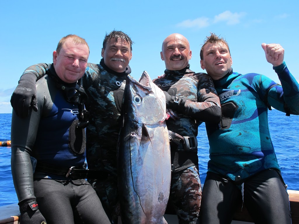 Hotshot Marlin Fishing Charters |  | 1/5 Huon Cres, Runaway Bay QLD 4216, Australia | 0438221443 OR +61 438 221 443