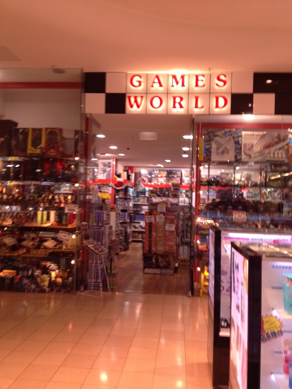 Games World Chadstone | store | 1341 Dandenong Rd, Chadstone VIC 3148, Australia | 0395685566 OR +61 3 9568 5566