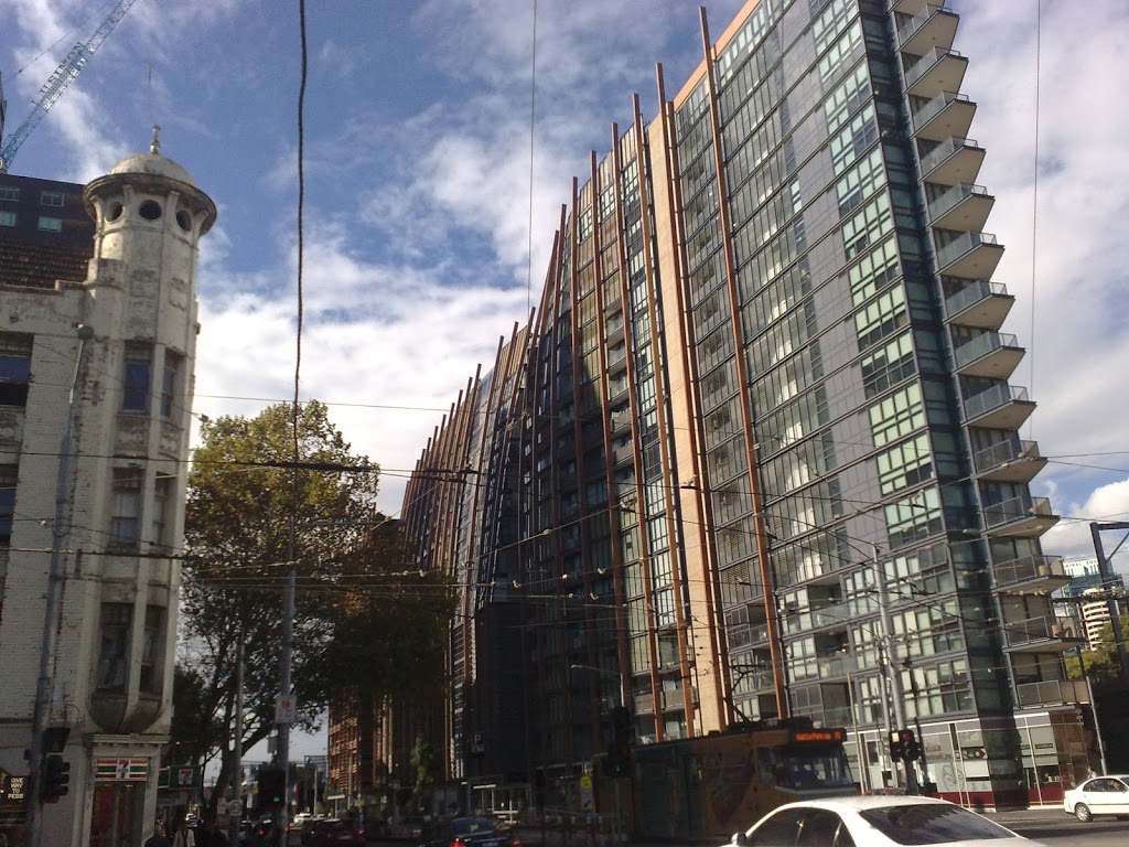 The Wave (Public Art) 2006 | museum | 8 Georgiana St, Docklands VIC 3008, Australia