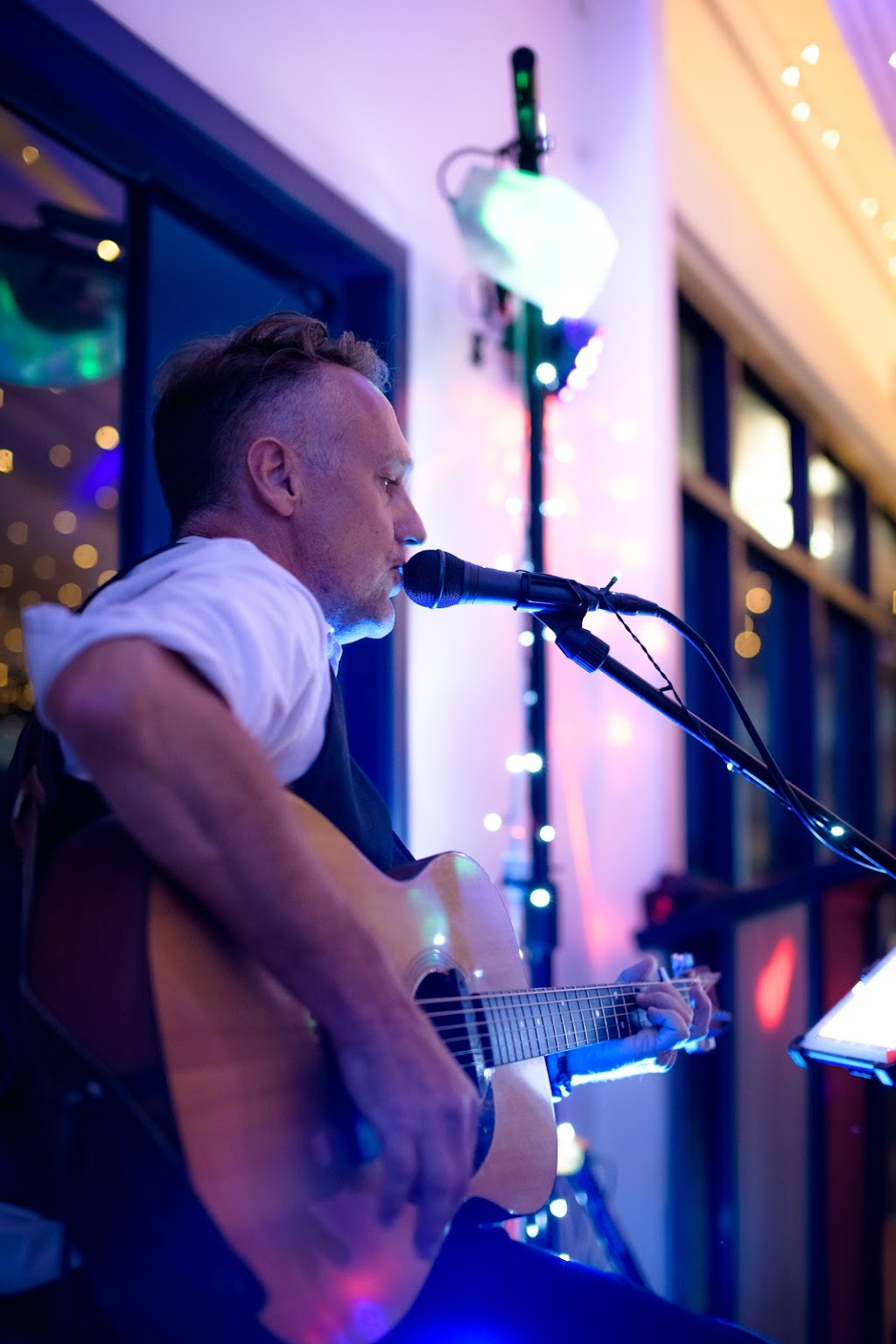 Mark Dabin Music . Acoustic Wedding & Event Entertainment. | electronics store | 24 Terralong St, Kiama NSW 2533, Australia