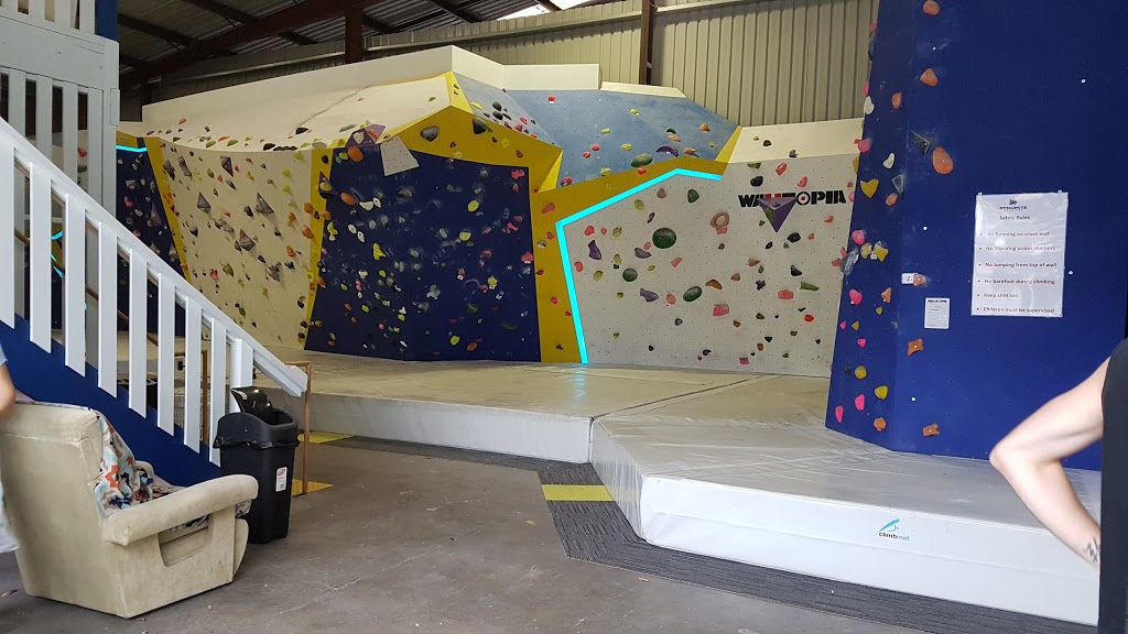 Dynomite Indoor Climbing Gym | gym | 2 95/91 Montague St, North Wollongong NSW 2500, Australia | 0415592995 OR +61 415 592 995