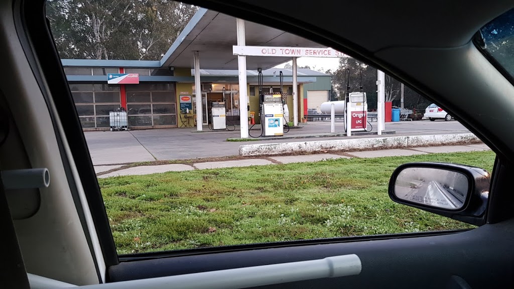 Old Town Service Station | gas station | 46 Emily St, Seymour VIC 3660, Australia | 0357922111 OR +61 3 5792 2111