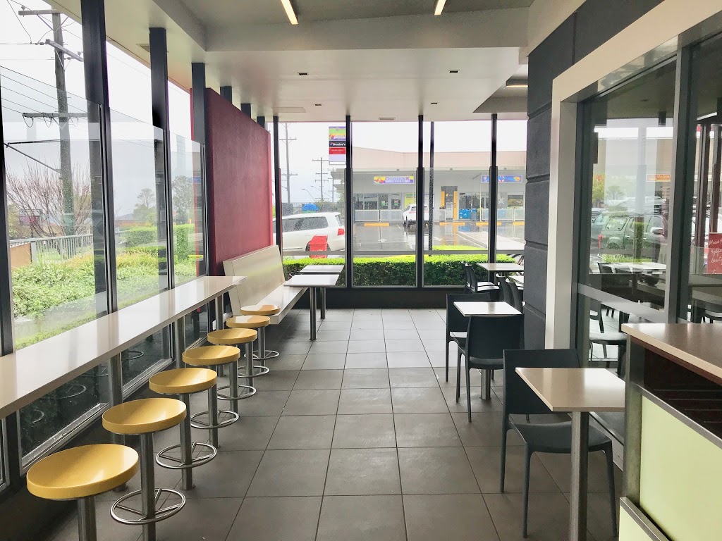 McDonalds | cafe | Highfields Village Shopping Centre Highfields Rd, cnr Lauder Drive, Highfields QLD 4352, Australia | 0746154570 OR +61 7 4615 4570