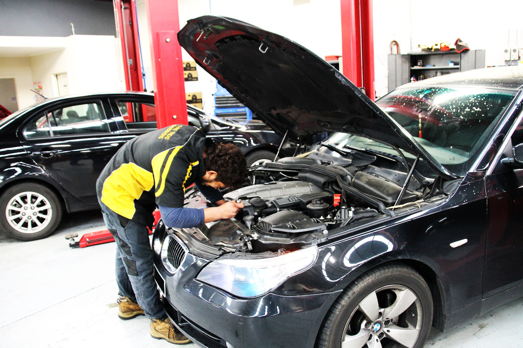 Tyre Tread | car repair | 115 Greens Rd, Dandenong South VIC 3175, Australia | 0387594212 OR +61 3 8759 4212