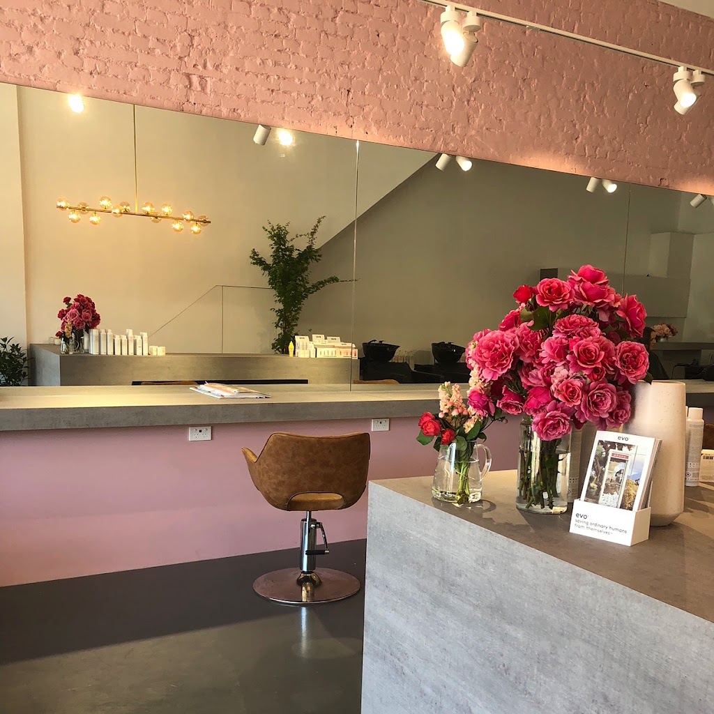 Smith Hair Studio | 32 Raptor Pl, South Geelong VIC 3220, Australia | Phone: 0434 422 700