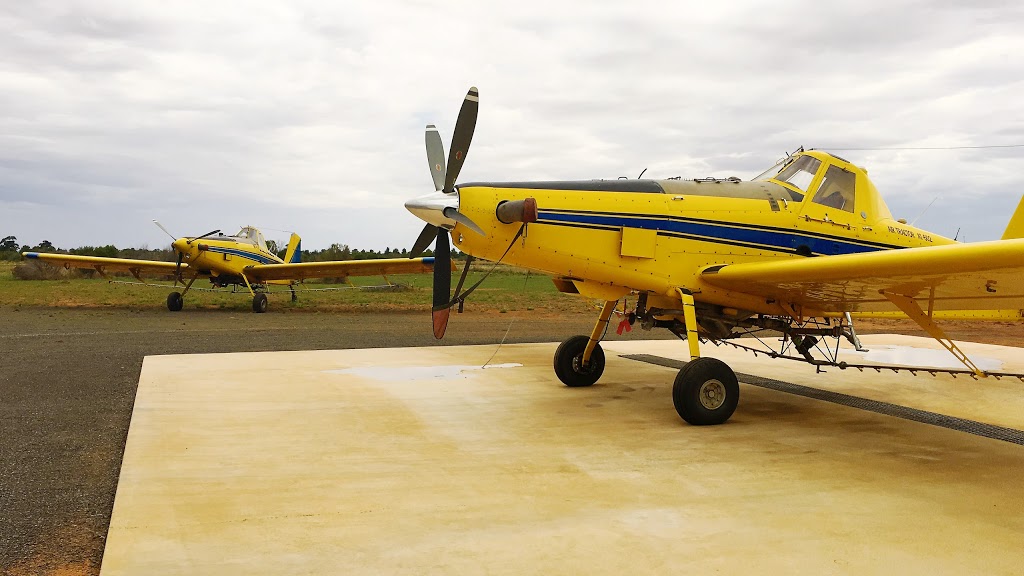 Kidman Aviation | 168 High St, Hillston NSW 2675, Australia | Phone: 0450 535 502