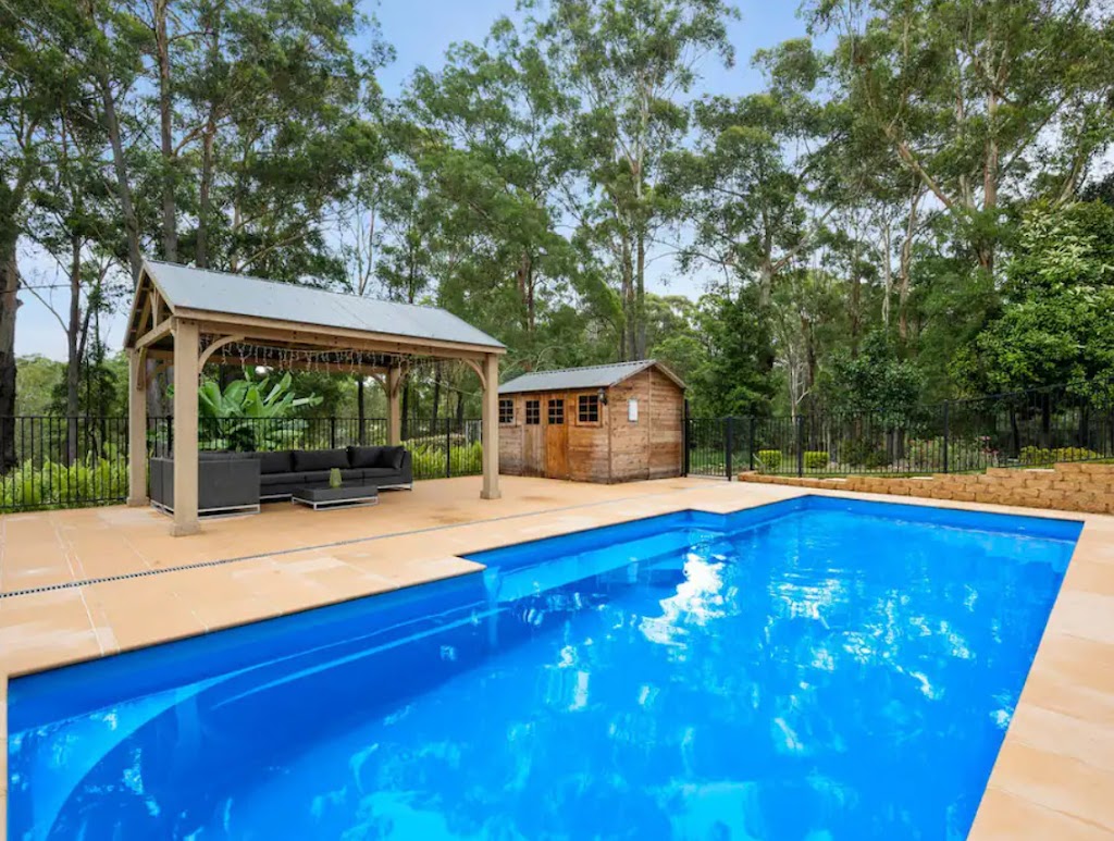 Tallia Glen B & B | 51 Pinehyrst Dr, Moonee Beach NSW 2450, Australia | Phone: 0406 199 863