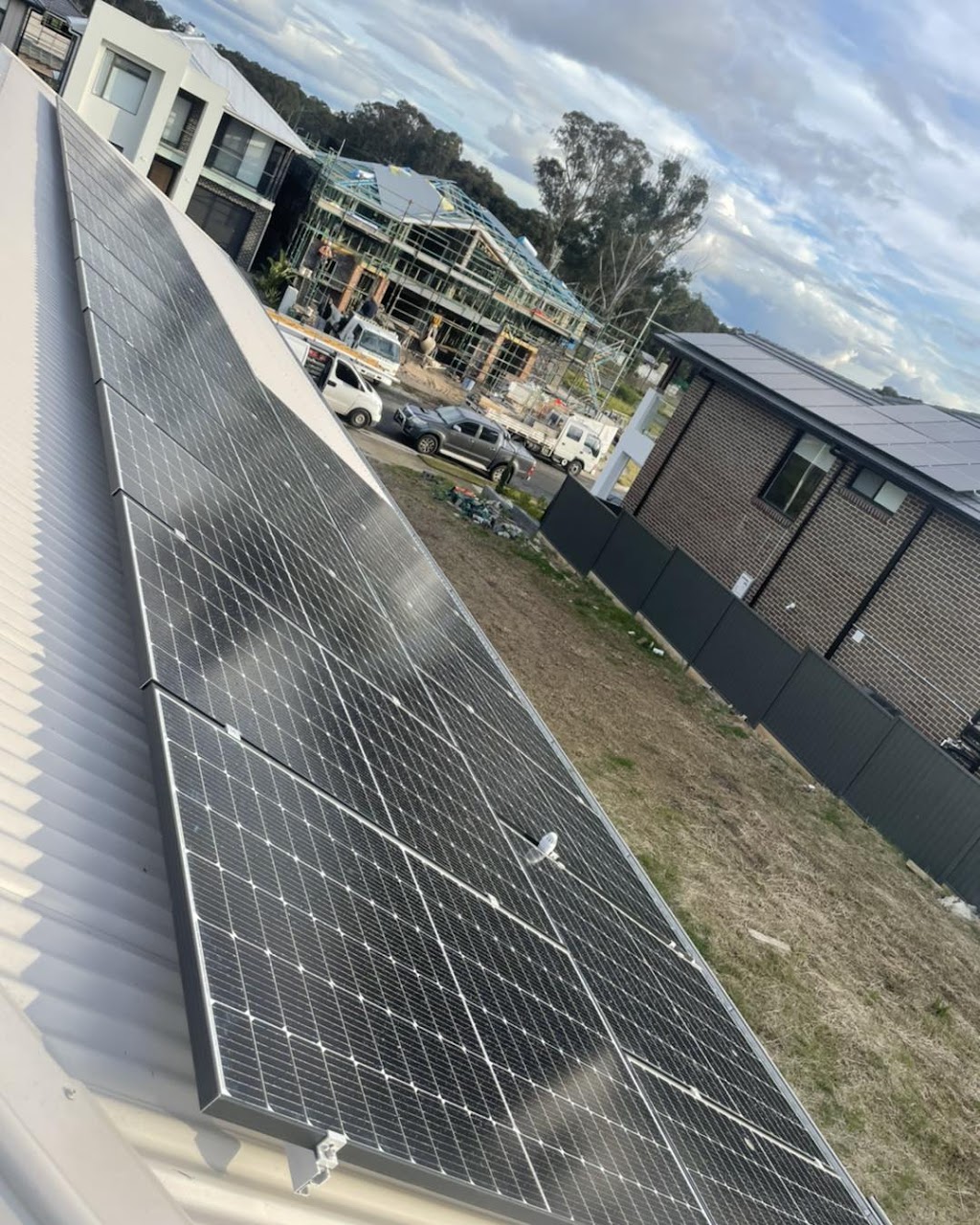 UNA electrical and solar | 35 Derna St, Denham Court NSW 2565, Australia | Phone: 0425 255 172