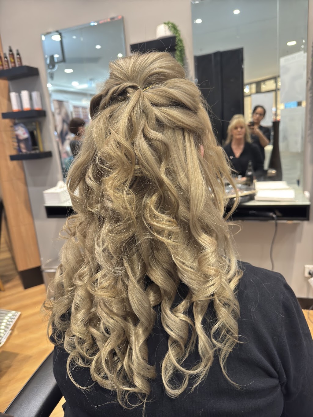 Fabulous Beauty | Gillies street, stockland shopping centre, Shop/060 A Norman St, Wendouree VIC 3355, Australia | Phone: (03) 4310 7904