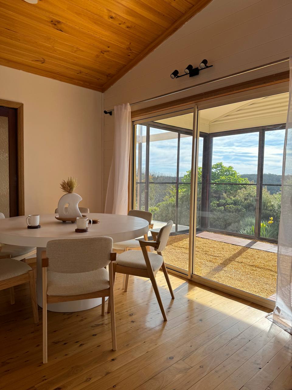 Nunyara Retreat - A Lithgow Seven Valleys Luxury Accommodation | 86 Valley View Rd, Dargan NSW 2786, Australia | Phone: 0403 597 207